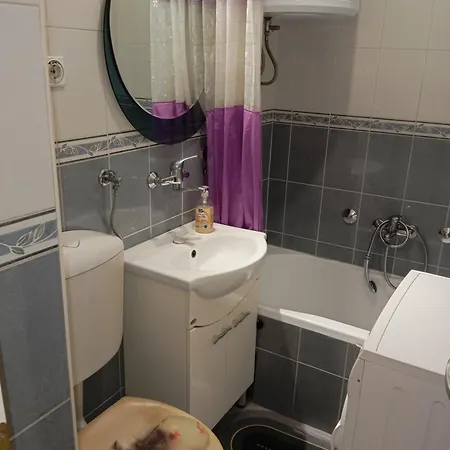 Kiki Apartament *